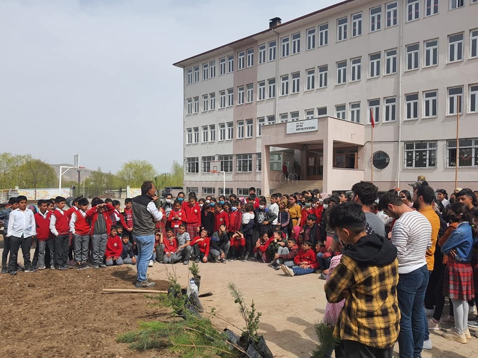 Tuzluca İlçesinde Ağaçlandırma Seferberliği