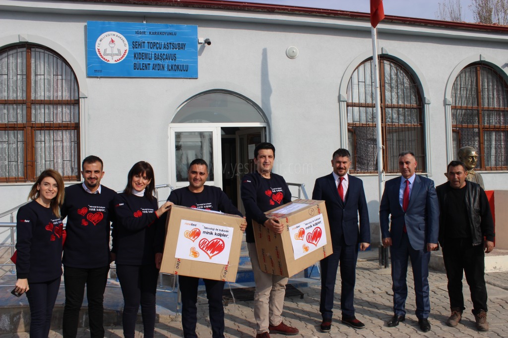 Neutec İlaç Taşburun köyü ilkokulunda Teknoloji Sınıfı Kurdu