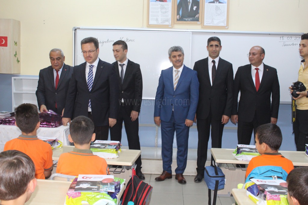 Iğdırda 2500 Öğretmen ile 47 Bin Öğrenci Ders başı yaptı