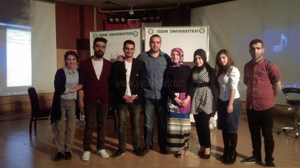 ÜNİVERSİTE ÖĞRENCİLERİNİN HAZIRLADIĞI TİYATRO OYUNU BÜYÜK BEĞENİ TOPLADI