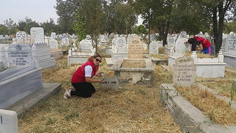 Gönüllü Gençlerden Örnek Davranış