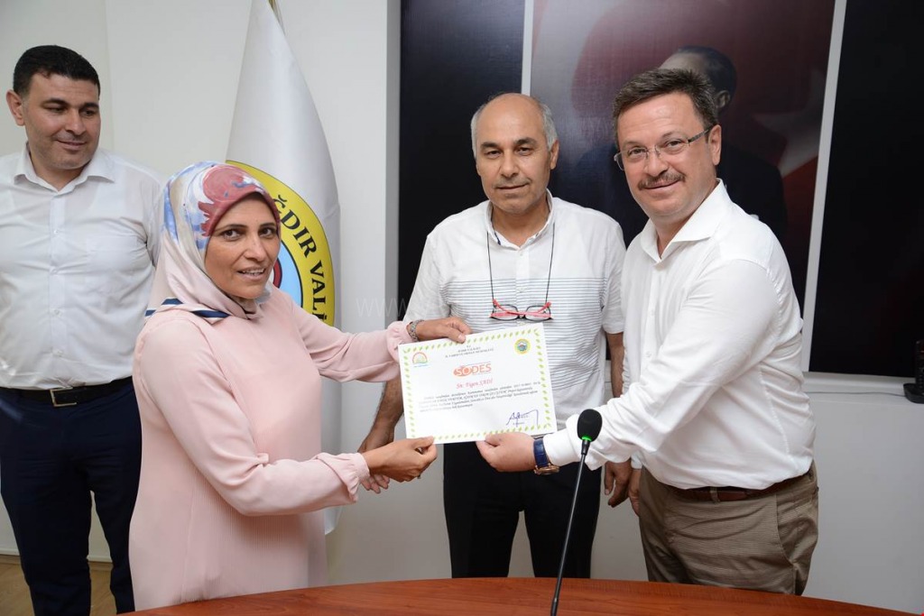 SODES'Lİ KADIN ÇİFTÇİLERE SERTİFİKALARI VERİLDİ