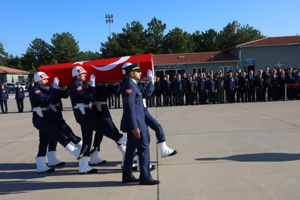 Kayseri şehitleri İzmire uğurlandı