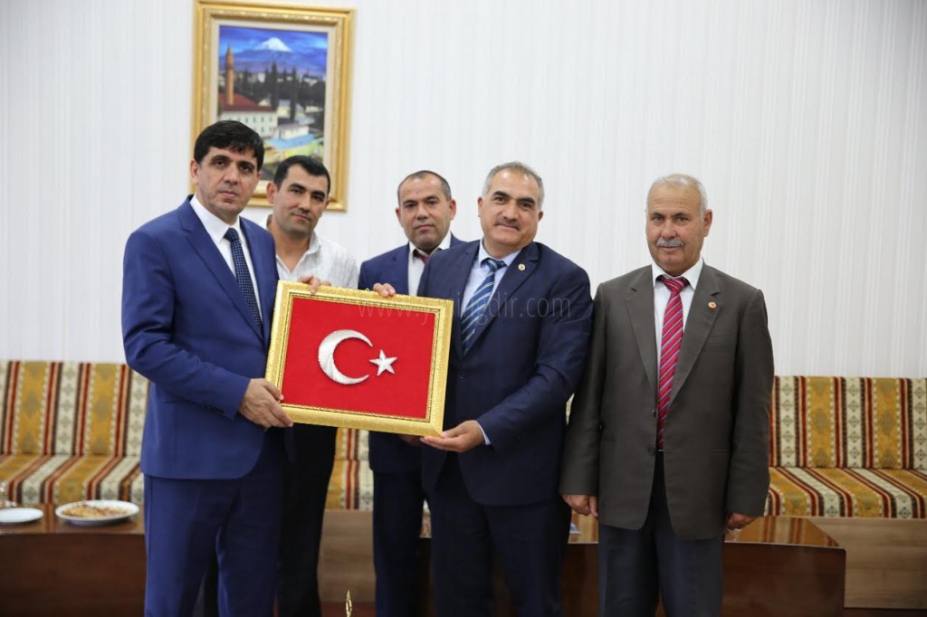 15 Temmuz Şehit Ailelerinin Yakınları Rektör Almayı Ziyaret Etti