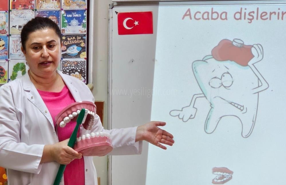 Miniklere ağız ve diş sağlığı eğitimi