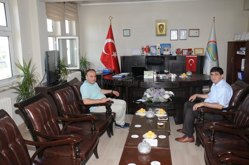 Rektör Prof Dr Alma Iğdır İl Gıda Tarım ve Hayvancılık Müdürü Özkan Yolcuya İade-i Ziyarette Bulundu