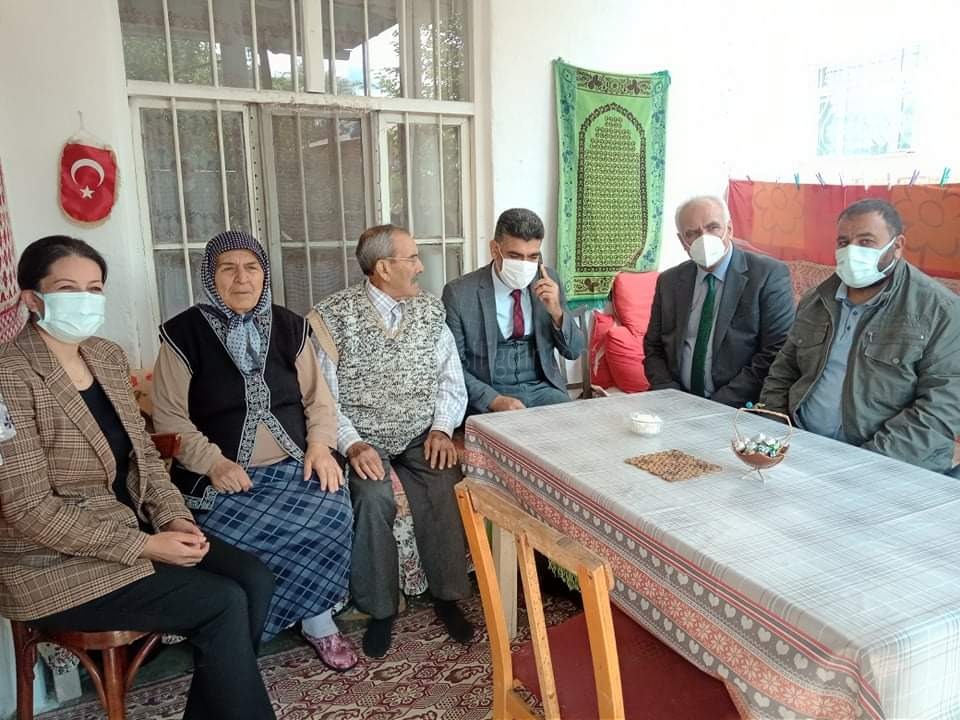 AK PARTİ İL BAŞKANIN EV ZİYARETLERİ SÜRÜYOR