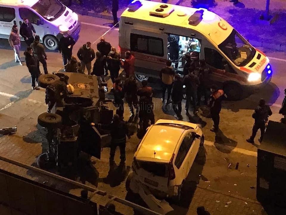 ÖZEL HARAKET ZIRHLI ARACI DEVRİLDİ