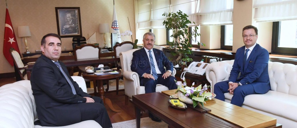 VALİ ENVER ÜNLÜDEN ULAŞTIRMA DENİZCİLİK VE HABERLEŞME BAKANI AHMET ARSLAN'A ZİYARET
