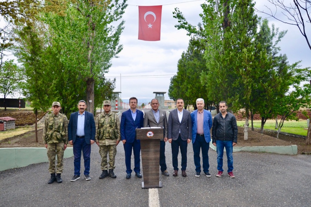 Vali Ünlü Alican Sınır Karakolunu Ziyaret Etti