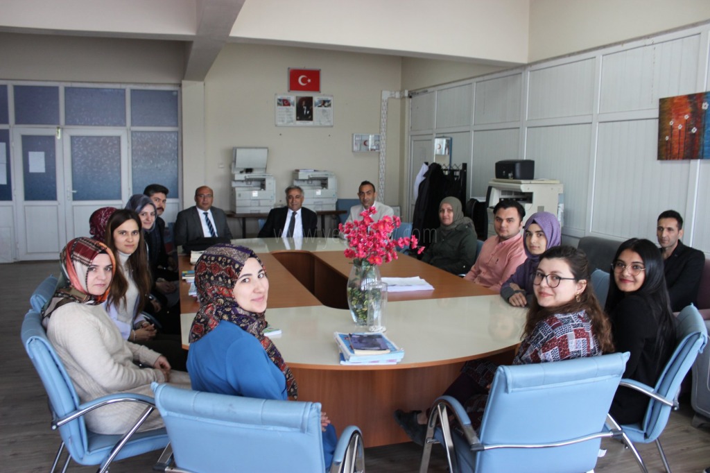 MİLLİ EĞİTİM MÜDÜRÜ HAKAN GÖNEN KARAKOYUNLU İLÇESİNİ ZİYARET ETTİ