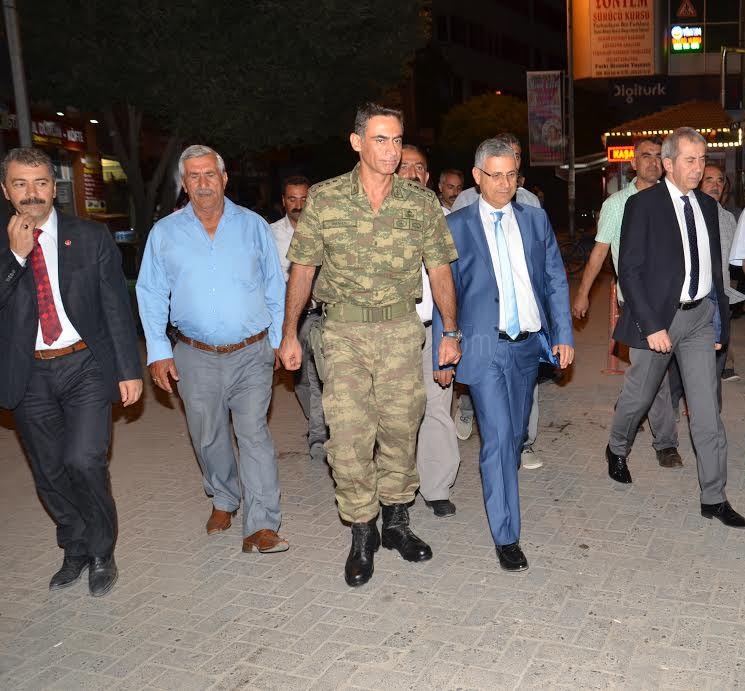 İL EMNİYET MÜDÜRÜ BABALDAN BİRLİK BERABERLİK YEMEĞİ