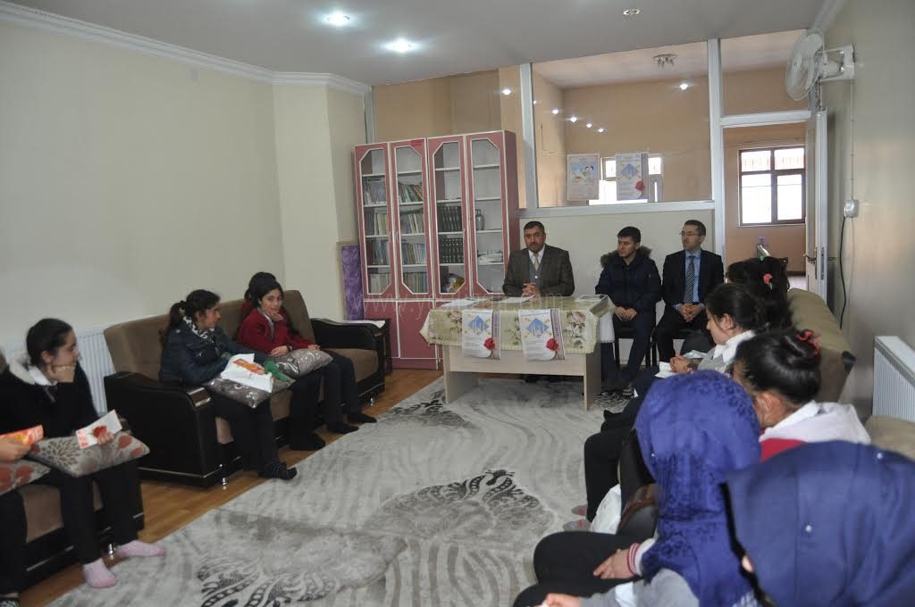 Cami ve Gençlik Projesi Kapsamında Öğrencilerden Ziyaret