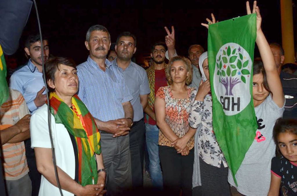 Iğdır Milletvekilleri halkla buluşmaya devam ediyor