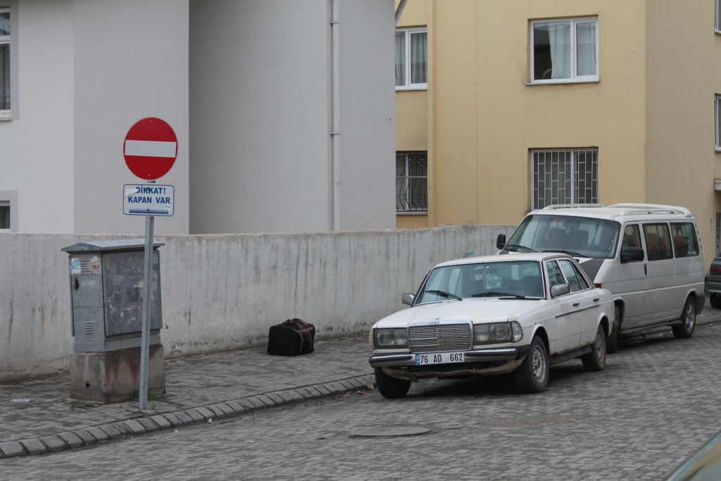 Iğdır'da Şüpheli Çanta Vatandaşı Tedirgin Etti