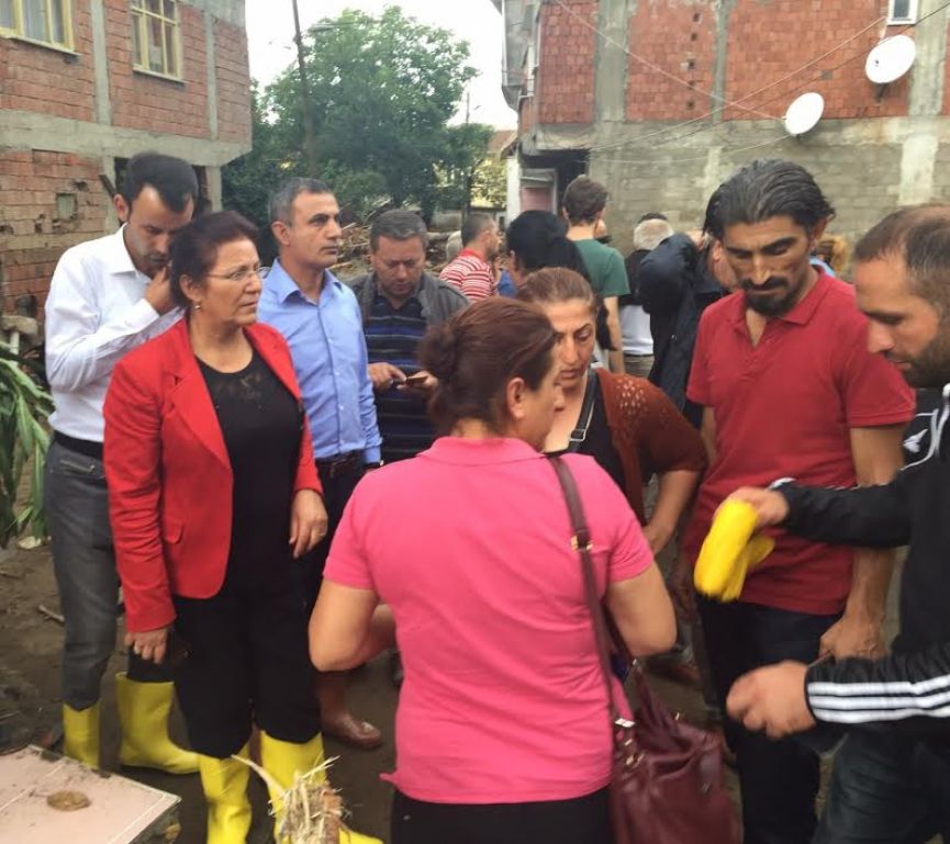 Iğdır Belediyesinden Hopaya yardım
