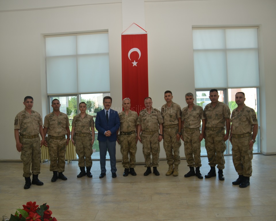 Vali Enver Ünlü Jandarma Rütbe Terfi Törenine Katıldı