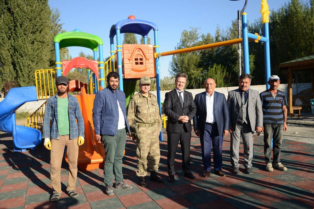 VALİ ÜNLÜ MELEKLİ BELDESİNİ ZİYARET ETTİ