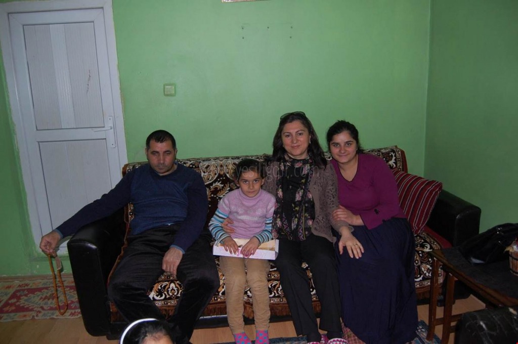 SEMA ÜNLÜ HANIMEFENDİ ÜSTÜNDAĞ AİLESİNİ ZİYARET ETTİ