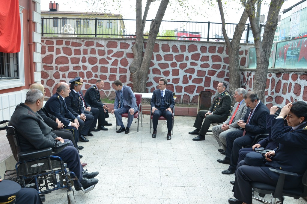Vali Ünlü Polis Merkezi Amirliğini Ziyaret Etti