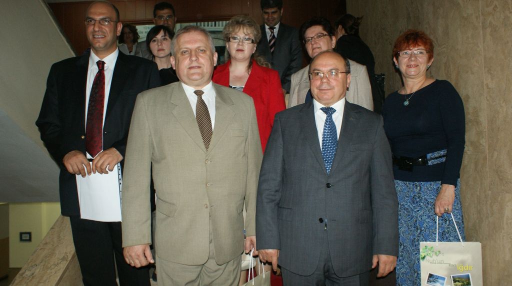 Polonyadan Gelen Heyet Iğdır Valisi Amir Çiçeki Ziyaret Etti
