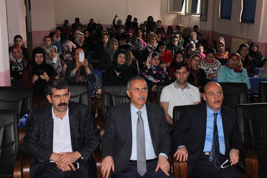 KURTULUŞ İLKOKULU KUTLU DOĞUM ETKİNLİĞİ DÜZENLEDİ