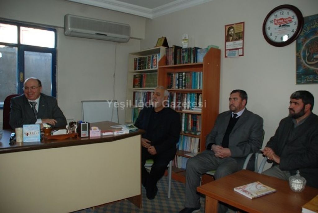 Vali Çiçek Ehlibeyt Alimleri Derneğini Ziyaret Etti