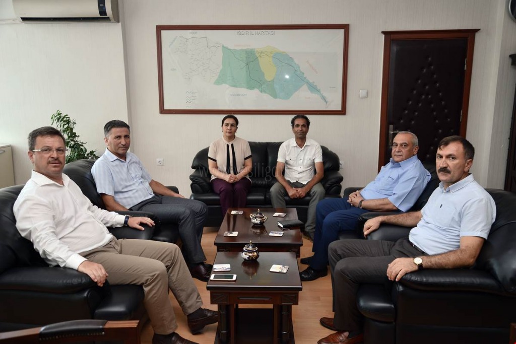 VALİ ÜNLÜ İL ÖZEL İDARESİNE TAZİYE ZİYARETİNDE BULUNDU