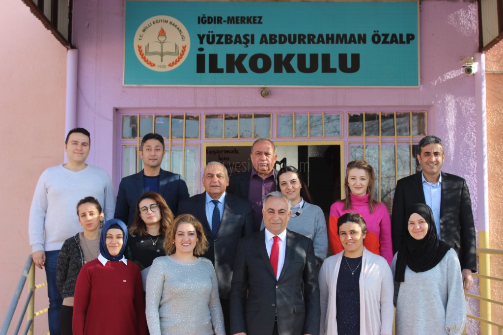 HAKAN GÖNENDEN YÜZBAŞI ABDURRAHMAN ÖZALP İLKOKULUNA ZİYARET