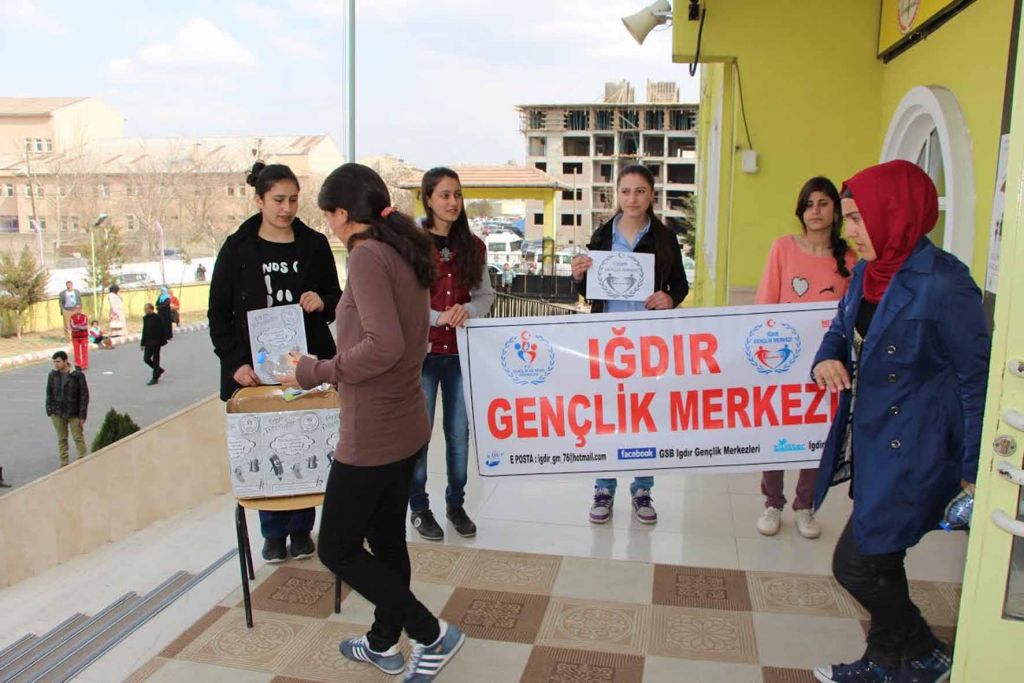 Emanetiniz Emin Ellerde