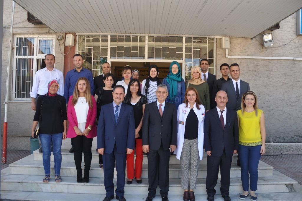 Vali Alpman Öğretmenlere Seslendi Yeni nesili yetiştirecek olan Sizlersiniz
