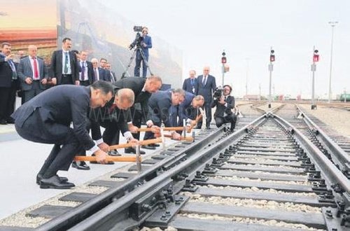 Doğu ekonomisine demir gibi destek