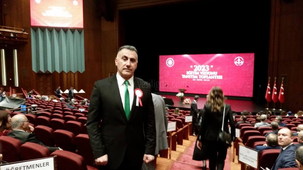ERCAN BUDANUR MEB 2023 EĞİTİM VİZYON BELGESİ TOPLANTISINDA