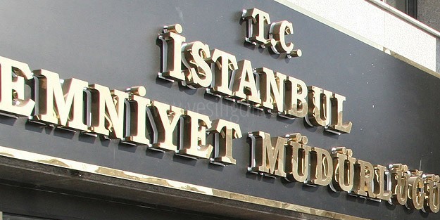 Oktay Müdür Görevinin Başında