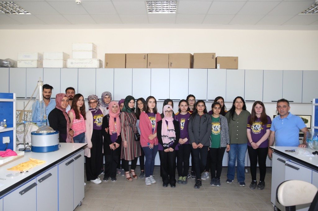 Lise Öğrencileri Entomoloji Laboratuvarımızı Ziyaret Etti