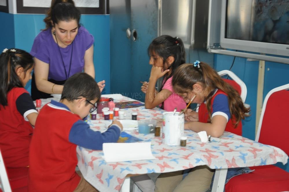 Kars'ta 5 Bilim ve Sanat Şenliği