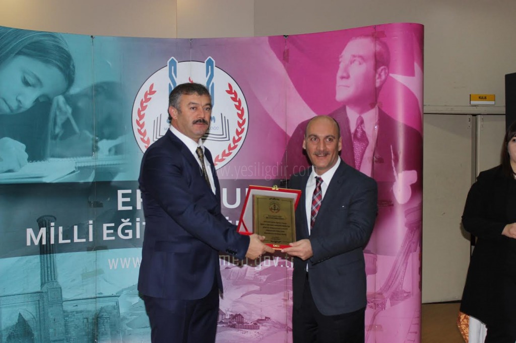 Iğdır Eğitim ve Öğretimde Yenilikçilik Ödüllünü aldı