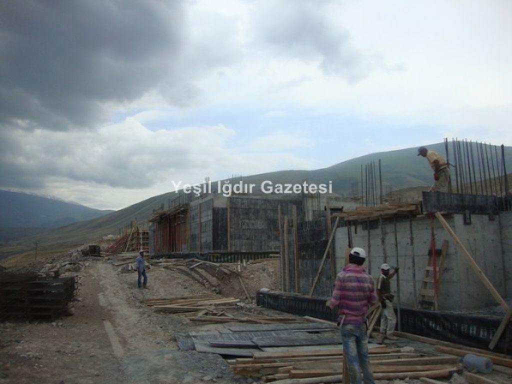 Suveren Yerleşkesinde Lojman İnşaatları Başladı