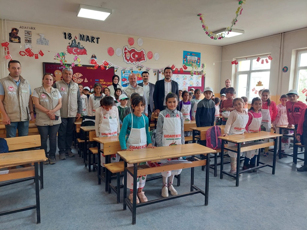 DÜNYA SÜT HAFTASI ETKİNLİKLERİ KAPSAMINDA BİLGİLENDİRME YAPILDI