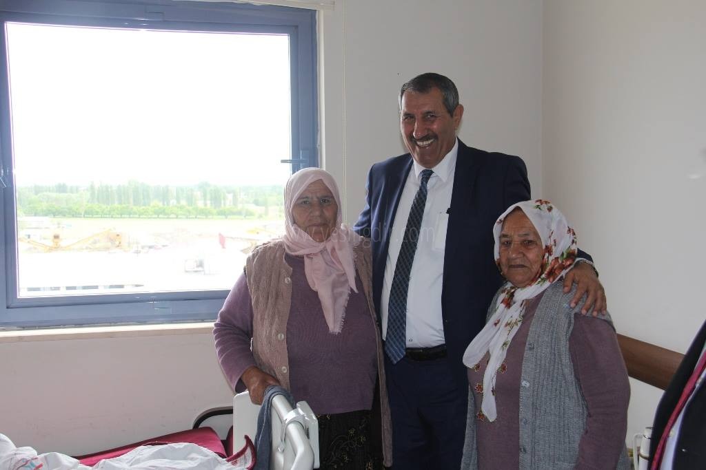 Milletvekili Nurettin Aras Anneler Gününü Kutladı