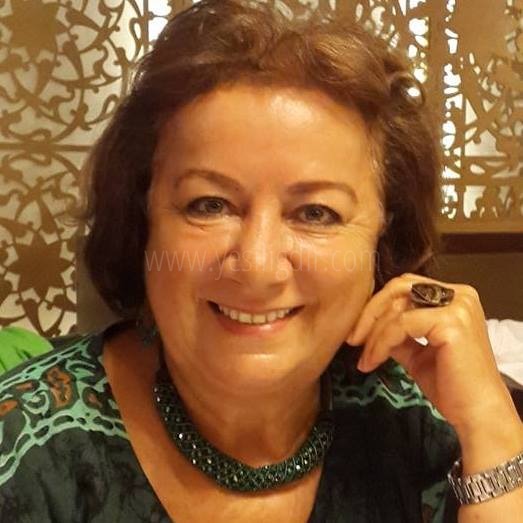 ARİFE KALENDER ŞİİRİNE ACI YEŞİL VE GECE ISLIKLARINDAN BAKARKEN