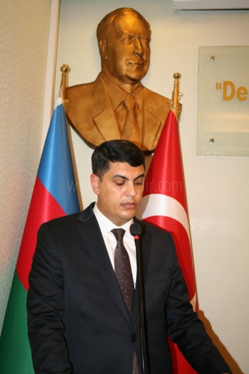 Dünya Azerbaycanlılarının Dayanışma Günü