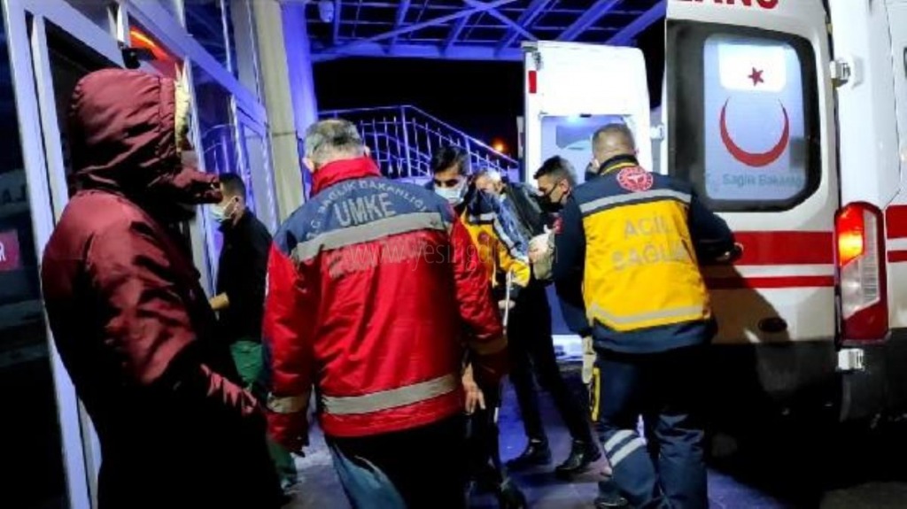 Otobüs Kazasında 4 Kişi Hayatını Kaybetti