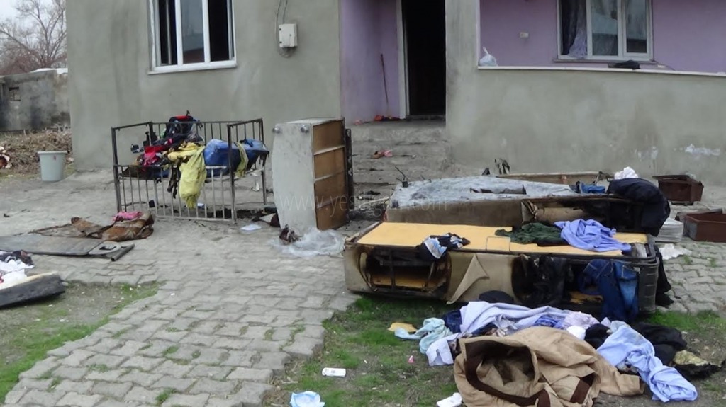 ÖZÜRLÜ ÇOCUĞUNA YARDIM İSTEMEYE GİDİNCE EVİ YANDI