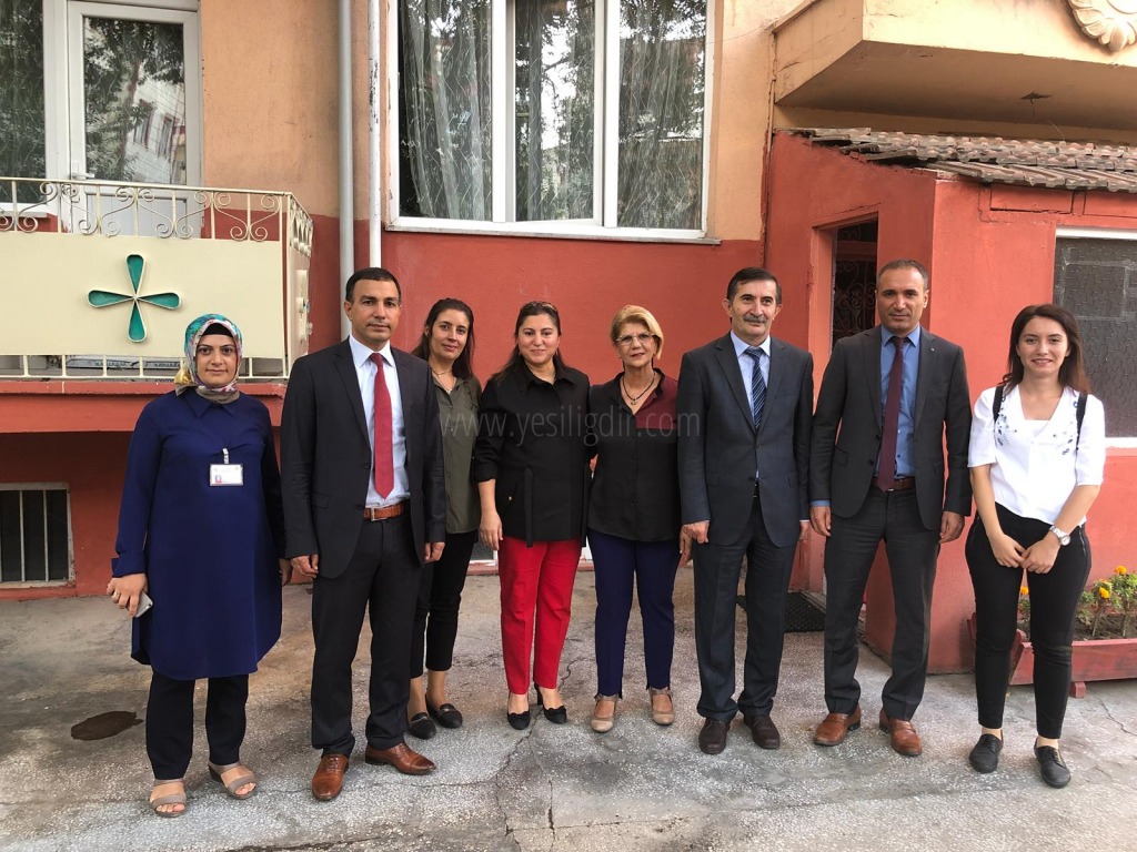 SEMA ÜNLÜ BAKIM MERKEZİNİ ZİYARET ETTİ
