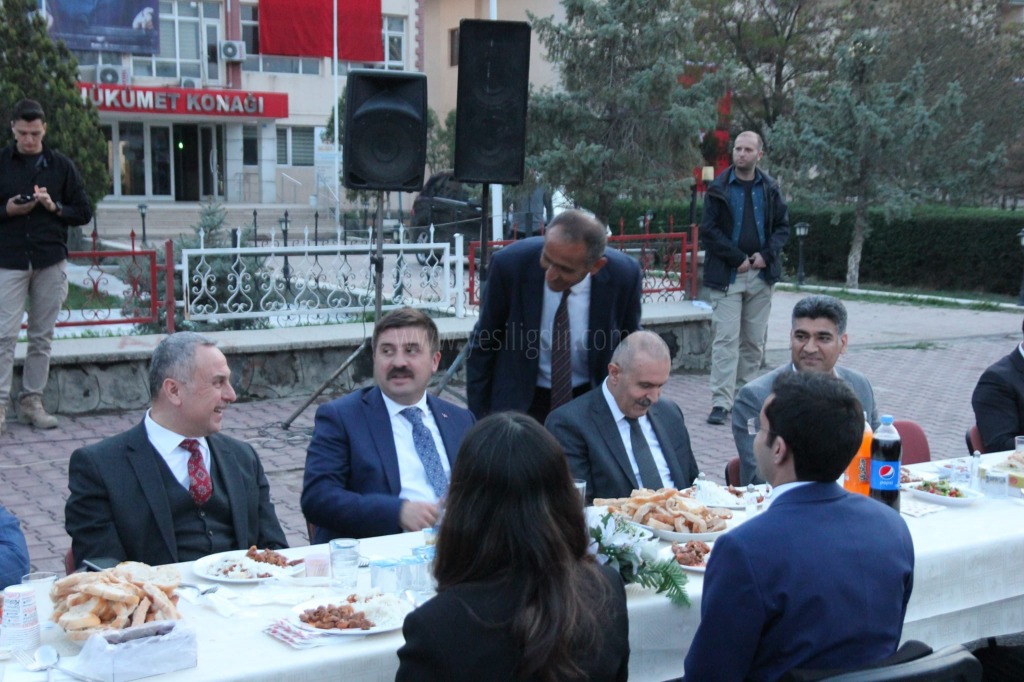 Aralık İlçesinde İftar Programı Düzenlendi