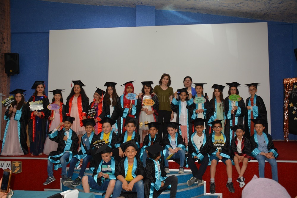 İnönü ilkokulunda mezuniyet coşkusu