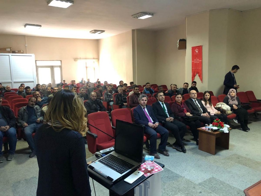 KADINA YÖNELİK ŞİDDETLE MÜCADELE KONULU SEMİNERLER VERİLDİ