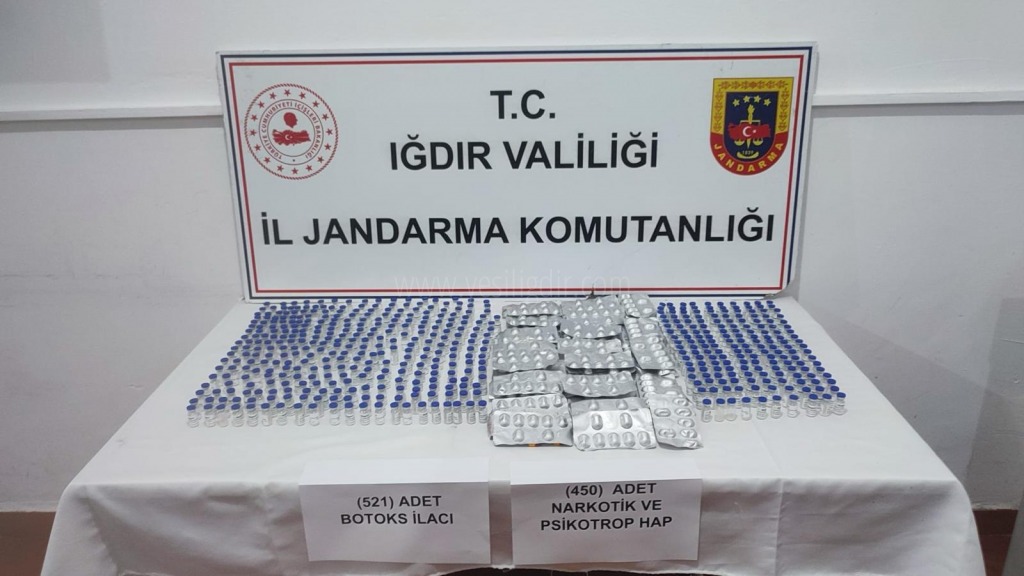 JANDARMADAN KAÇAKÇILARA GEÇİT YOK
