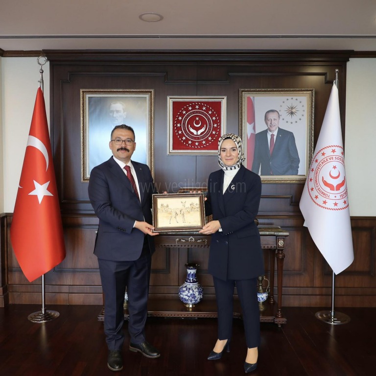 Vali Ercan Turandan Bakan Mahinur Özdemir Göktaşa Ziyaret